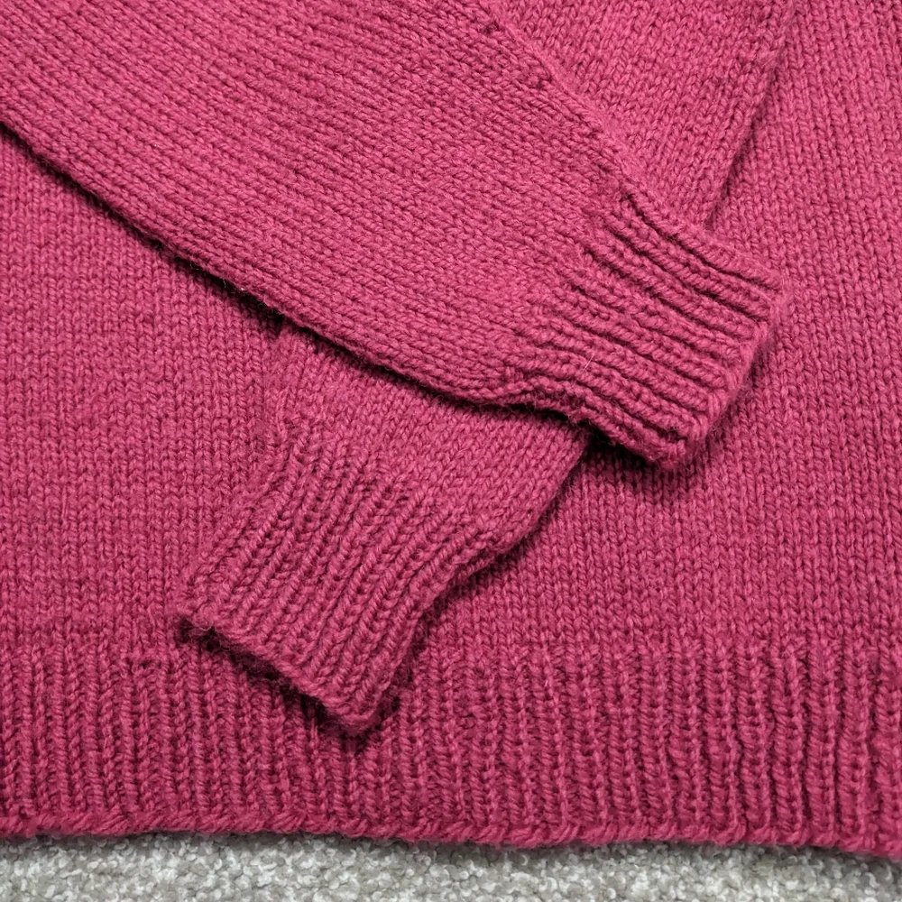 Vintage 80s chunky knit wool pink yoke pattern sweater Canadian handmade - Picture 4 of 11
